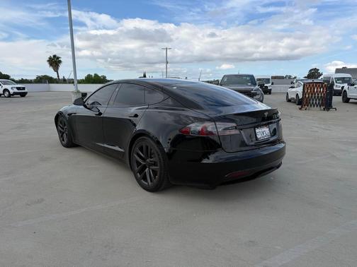 2021 Tesla Model S Long Range