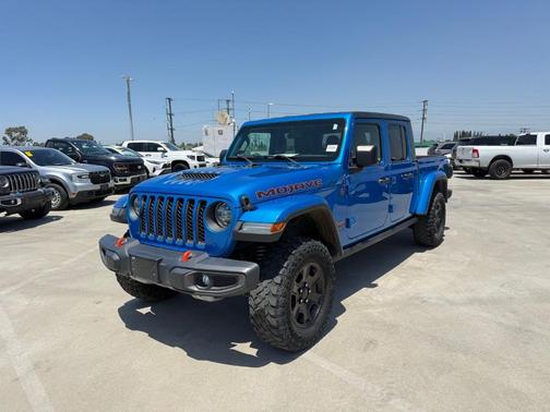 Hydro Blue Pearlcoat 2021 Jeep Gladiator Mojave