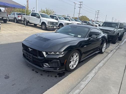 2025 Ford Mustang GT Premium