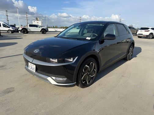 2024 Hyundai IONIQ 5 SEL