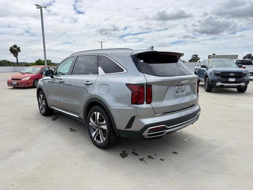 Steel Gray 2023 Kia Sorento Hybrid SX Prestige