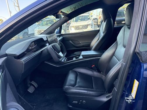 2022 Tesla Model X Plaid