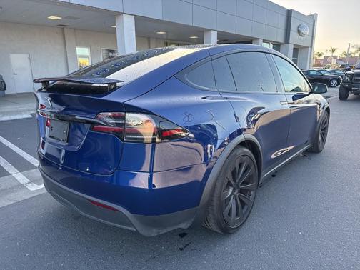 2022 Tesla Model X Plaid