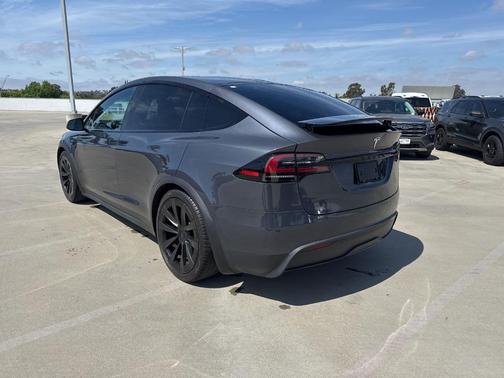 Gray 2022 Tesla Model X Base