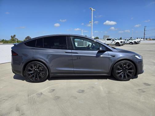 Gray 2022 Tesla Model X Base