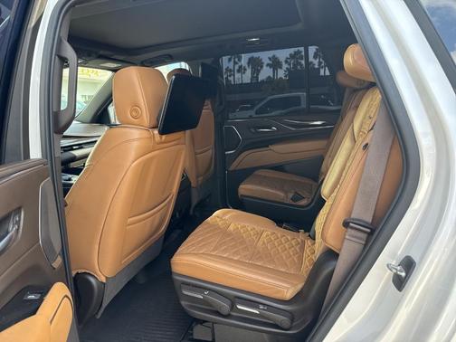 2021 Cadillac Escalade Sport