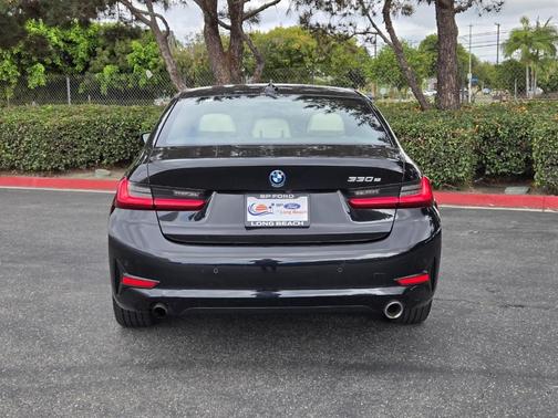 2022 BMW 330e 330e