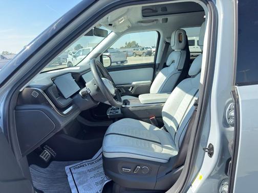 2023 Rivian R1S Adventure Quad Motor Large Pack