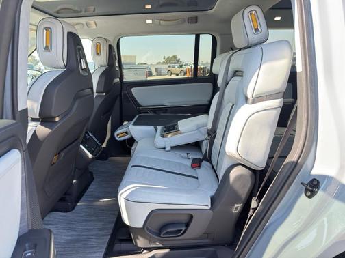 2023 Rivian R1S Adventure Quad Motor Large Pack