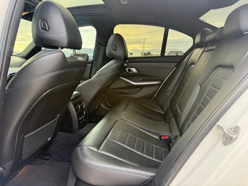 Alpine White 2021 BMW M340 i