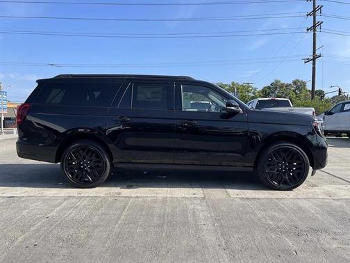 Agate Black Metallic 2026 Ford Expedition Max Platinum