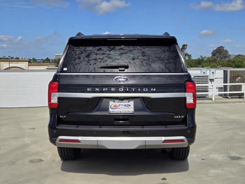 Black Metallic 2024 Ford Expedition Max XLT