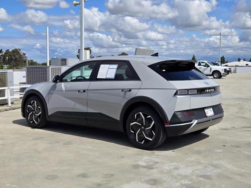 Cyber Gray 2024 Hyundai IONIQ 5 SEL