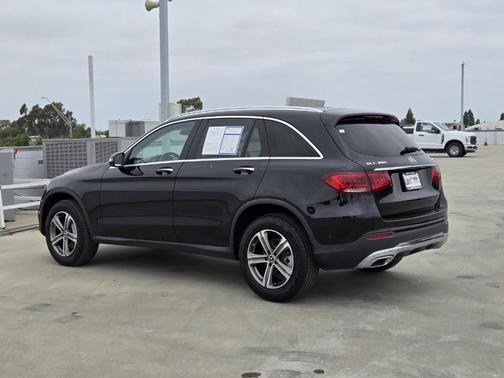 Black 2022 Mercedes-Benz GLC 300 Base 4MATIC