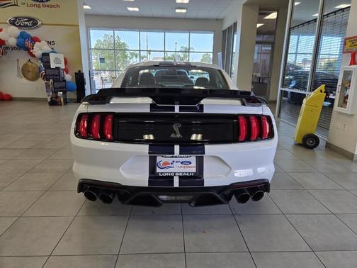 2020 Ford Shelby GT500 Base