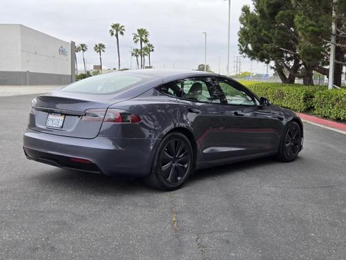 2021 Tesla Model S Long Range