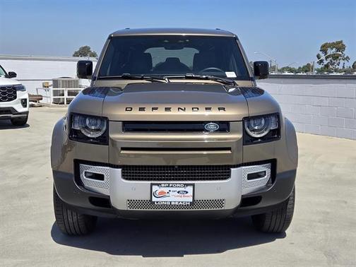 Gondwana Stone 2025 Land Rover Defender P300