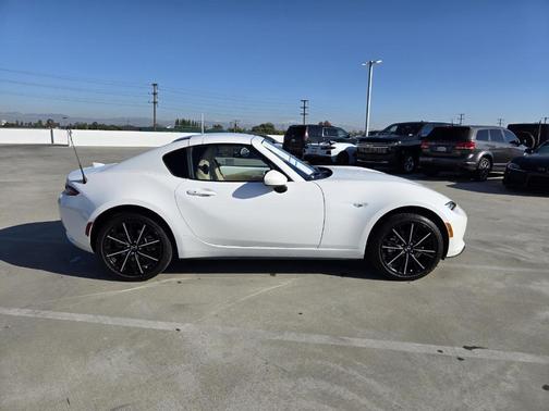 2025 Mazda MX-5 Miata RF Grand Touring