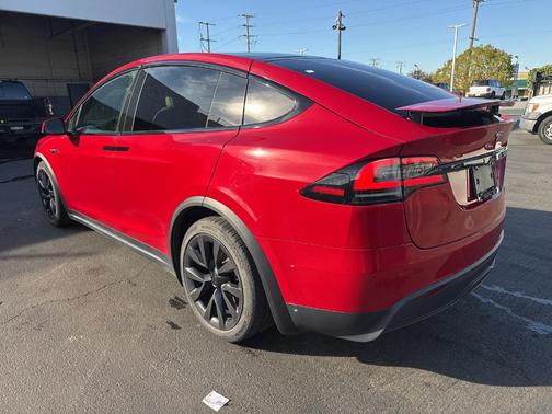 2022 Tesla Model X Plaid