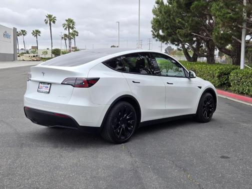 2020 Tesla Model Y Long Range