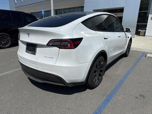 2020 Tesla Model Y Long Range