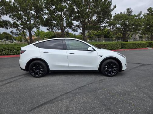 2020 Tesla Model Y Long Range