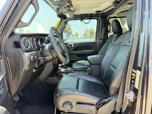 Granite Crystal Clearcoat Metallic 2023 Jeep Wrangler 4xe Sahara