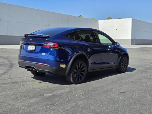 2022 Tesla Model X Plaid