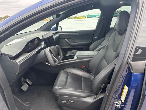 2022 Tesla Model X Plaid