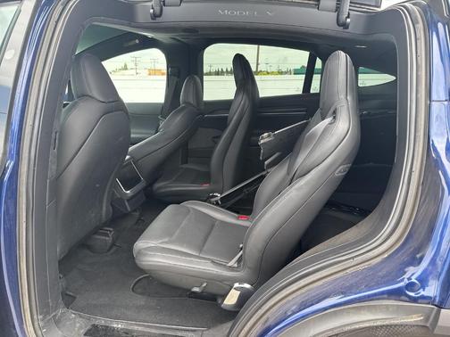 2022 Tesla Model X Plaid