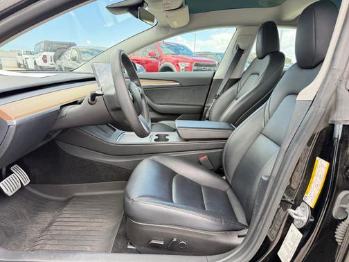 Black 2023 Tesla Model 3 Performance