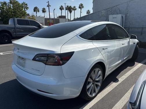 2020 Tesla Model 3 Long Range