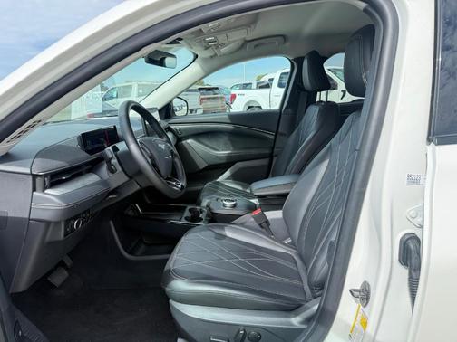 2023 Ford Mustang Mach-E Select