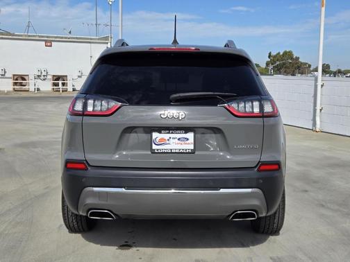Sting Gray Clearcoat 2020 Jeep Cherokee Limited