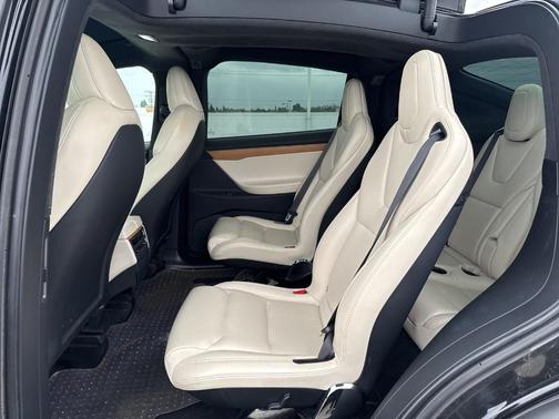 2020 Tesla Model X Long Range