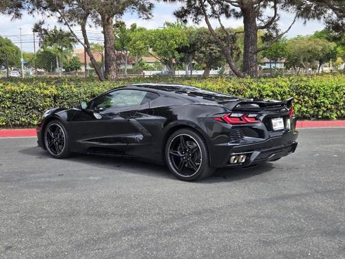 2023 Chevrolet Corvette Stingray w/2LT