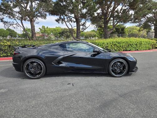 2023 Chevrolet Corvette Stingray w/2LT