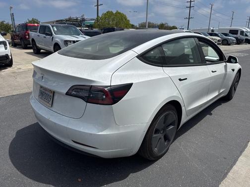 2021 Tesla Model 3 Standard Range Plus