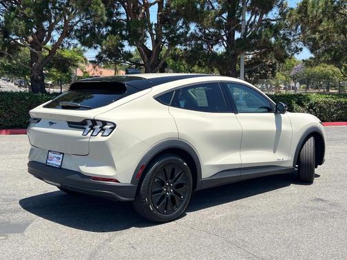 2025 Ford Mustang Mach-E Select