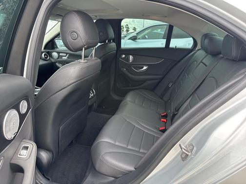 2021 Mercedes-Benz C-Class C 300