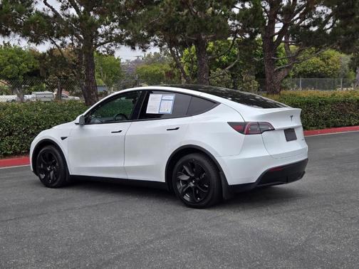2020 Tesla Model Y Long Range
