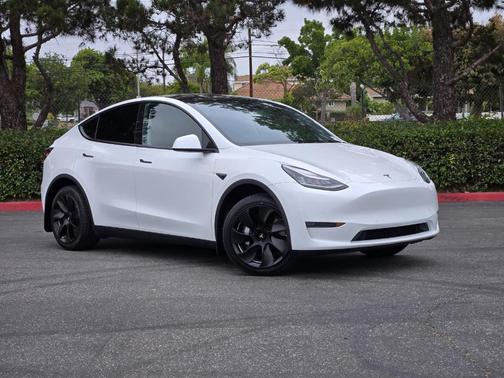 2020 Tesla Model Y Long Range
