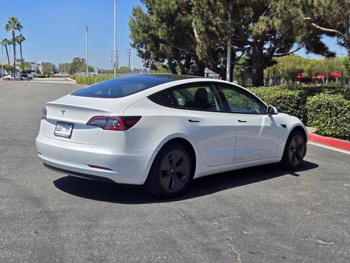 2022 Tesla Model 3 Base