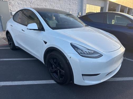 2022 Tesla Model Y Long Range