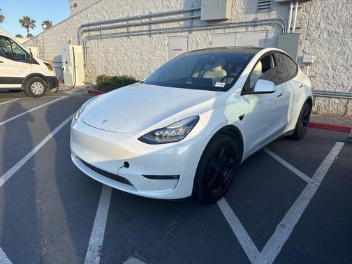 2022 Tesla Model Y Long Range