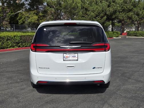 2023 Chrysler Pacifica Hybrid Limited