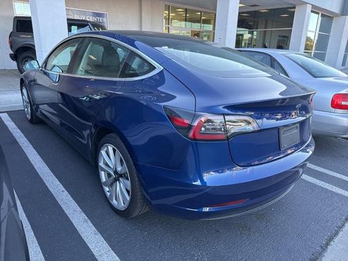 2019 Tesla Model 3 Standard Range Plus