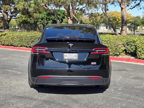 2022 Tesla Model X Plaid
