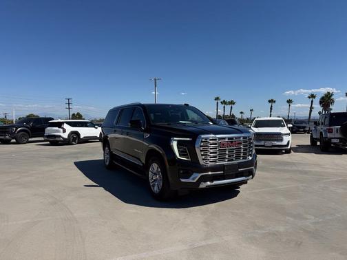 Onyx Black 2025 GMC Yukon XL Denali