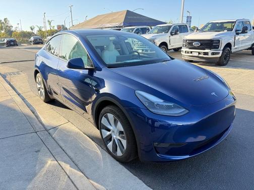 2024 Tesla Model Y Long Range